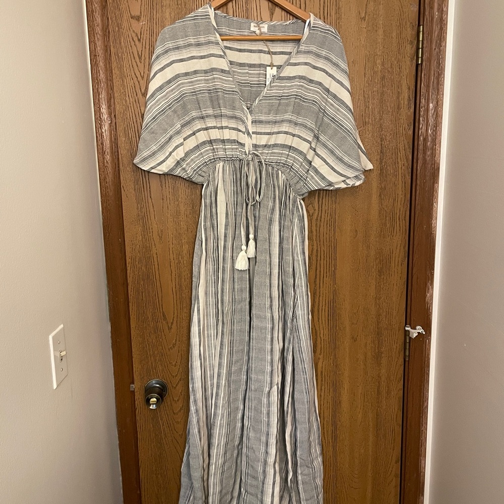 Cost Plus World Market Blue and White V-Neck Dolman Sleeve Maxi Dress